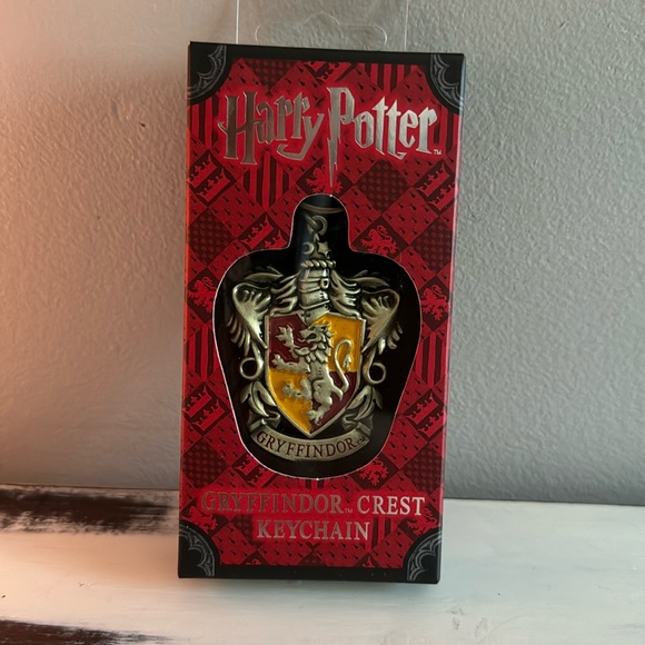 Warner Bros. Other - Harry Potter Gryffindor crest keychain